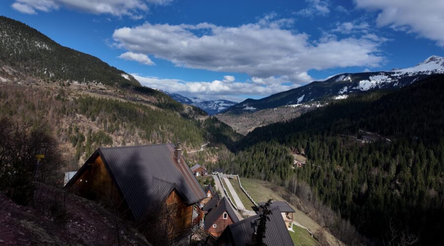 Bukuria e Rugovës në Fillim të Prillit